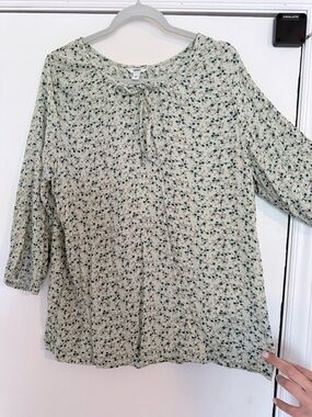 Women's Sonoma Floral Tie-Neck Top - Sage Green